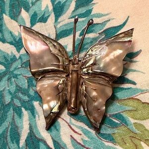Vintage butterfly 🦋 Mexican Abalone/Sterling Silver Butterfly Brooch